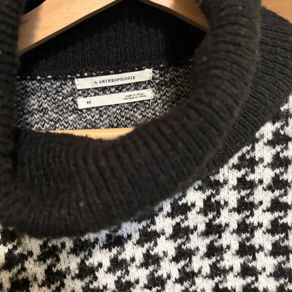 Anthropologie Houndstooth Knit Turtleneck Sweater – XS - Picture 2 of 3